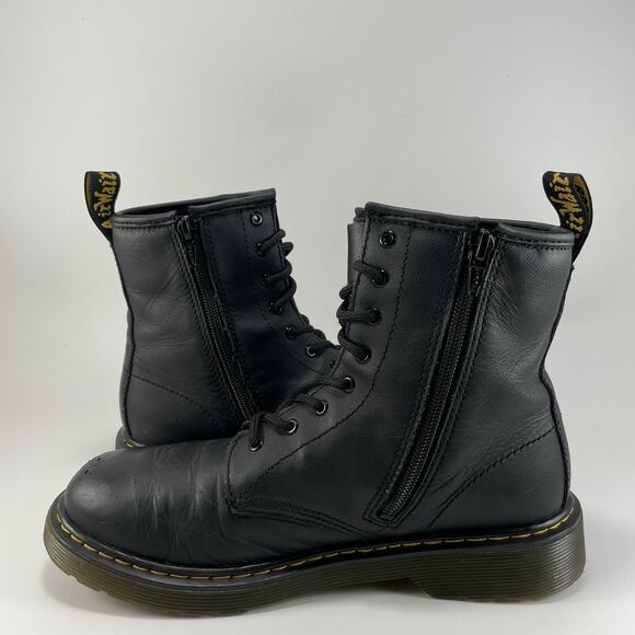 Dr. Martens Doc 1460 Y Combat Boots Womens Size 7 Black Leather Booties Zip Up - Picture 11 of 11
